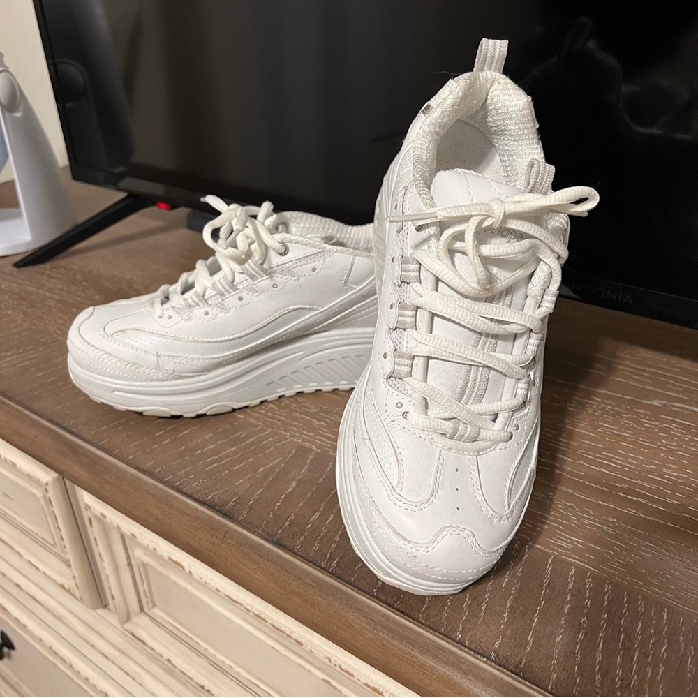 Skechers Shape Ups White Sparkle EXCELLENT!